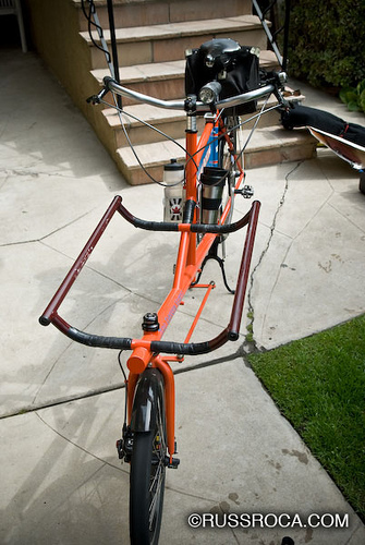 Bilenky front-loader cargo bike showing boom tube design