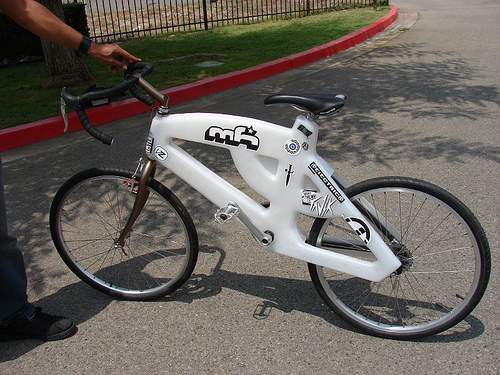 Recycled Plastic Bicycle: The IV-1 Prototype That Asked Hard Questions