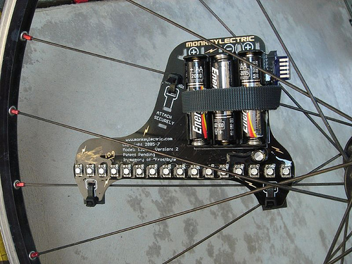 From time to time, we get some cool and fun products to ride with and feature on the site. The Monkeylectric M132 is such product.